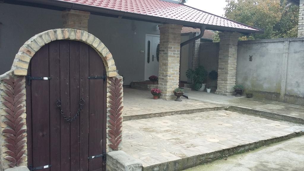 Guest House Anna Vendeghaz Svetozar Miletic Exterior photo